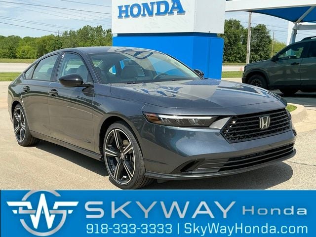 2026 Honda Accord SE in Meteorite Gray Metallic — front three-quarter view