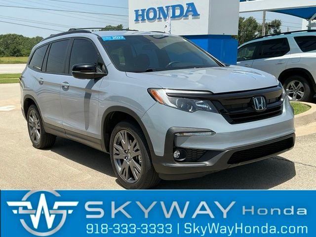 2022 Honda Pilot Sport in Sonic Gray Pearl — front three-quarter view